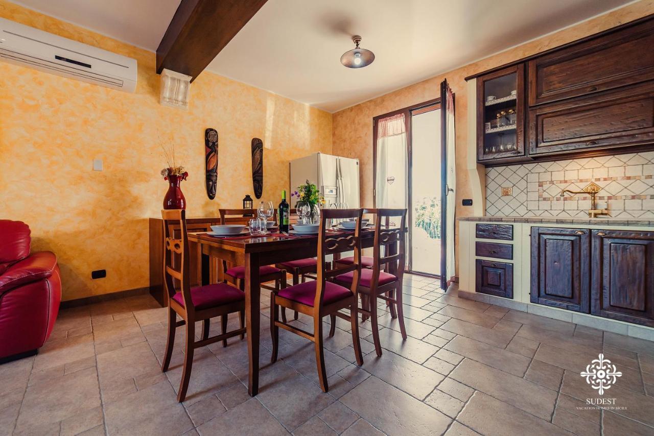 Villa Clara Country Retreat Solarino 外观 照片
