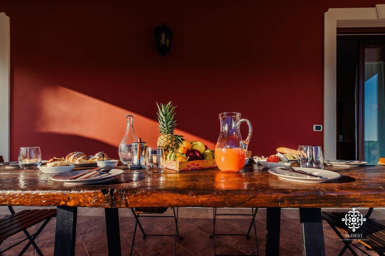 Villa Clara Country Retreat Solarino 外观 照片