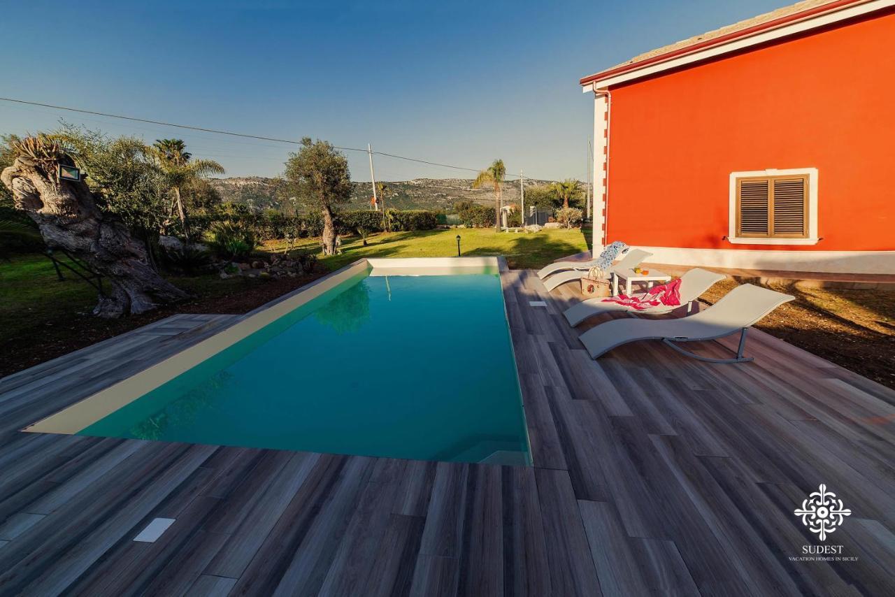 Villa Clara Country Retreat Solarino 外观 照片