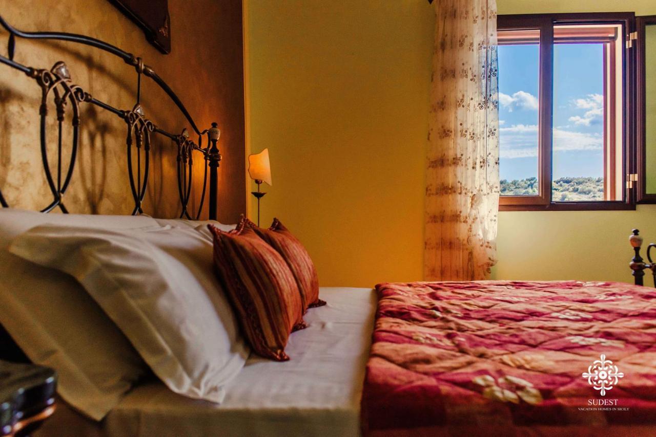 Villa Clara Country Retreat Solarino 外观 照片