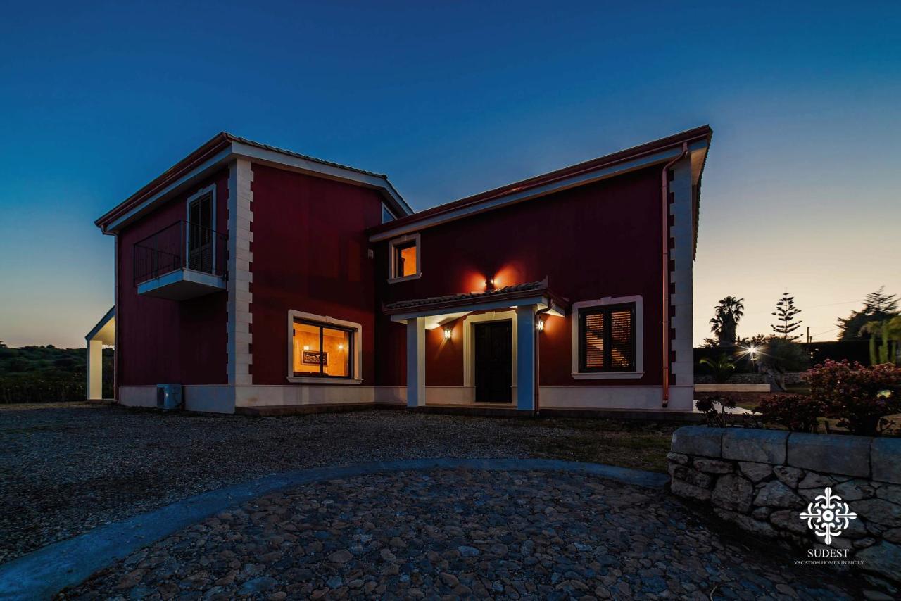 Villa Clara Country Retreat Solarino 外观 照片